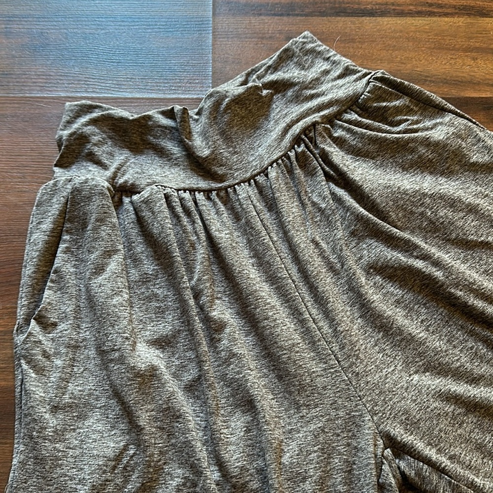 UEU Wide Leg Yoga Pants, Size Large Heathered Brown, Activewear, Loungewear - Picture 4 of 11